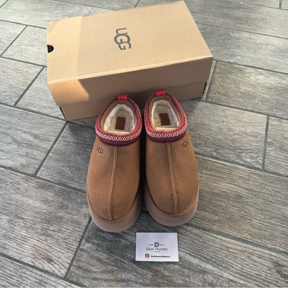 W8/EU39 Brand New UGG Women’s Tazz Platform Slippers Chestnut - Picture 8 of 10
